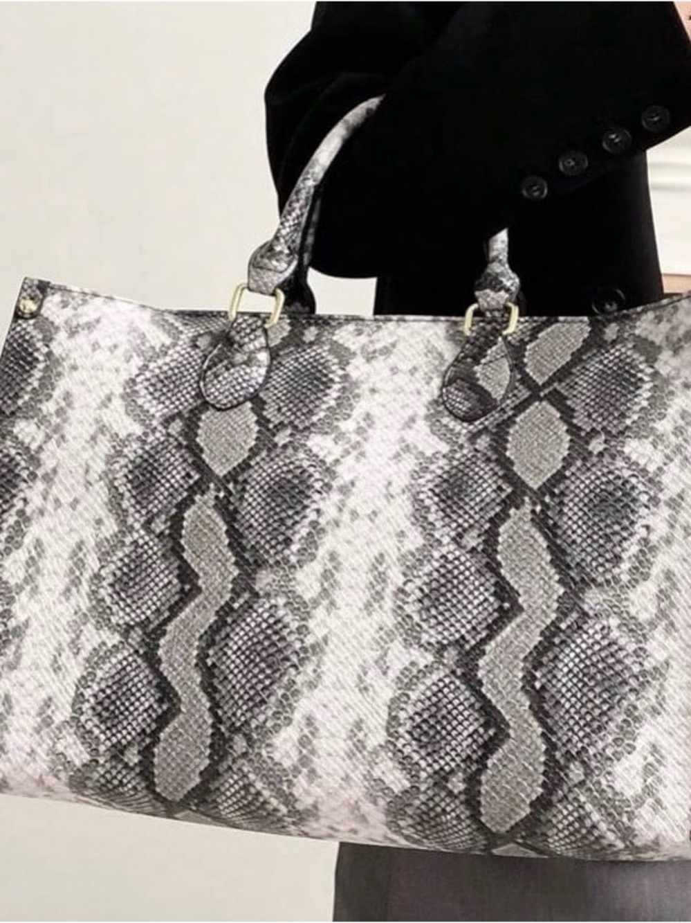 SHEIN Gray and Black Faux Snake-Print Tote